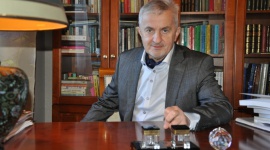 Nie wierzę w sankcje UE wobec Rosji BIZNES, Polityka - Komentarz ekspercki Pana Pawła Kosmali, Prezesa Górnośląskiego Towarzystwa Finansowego dotyczący sankcji nałożonych przez UE na Rosję. W materiale poruszona została kwestia przykładów kapitałowej dominacji firm rosyjskich w różnorodnych branżach.