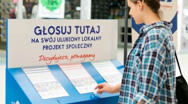 1 125 000 złotych dla organizacji społecznych – oddaj głos na lokalną inicjatywę Problemy społeczne, BIZNES - Od 7 maja do 4 czerwca mieszkańcy Polski mogą głosować na najciekawsze inicjatywy społeczne, które otrzymają dofinansowanie w IV edycji programu Tesco „Decydujesz, pomagamy”. 375 organizacji społecznych otrzyma granty na realizację lokalnych projektów.