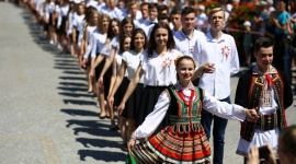 Rekordowy Polonez na 100-lecie Odzyskania Niepodległości oficjalnie potwierdzon Samorządy, BIZNES - W końcu możemy oficjalnie podzielić się z Wami tą wspaniałą informacją! 8 czerwca 2018 roku, punktualnie o godzinie 11:00 odbył się Rekordowy Polonez na 100-lecie Odzyskania Niepodległości.