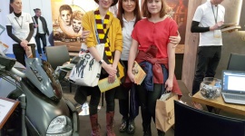 Czy książki uchronią dzieci przed utratą wrażliwości? Książka, LIFESTYLE - Dzieci coraz więcej czasu spędzają przed ekranami, a w wielu filmach i grach możemy zetknąć się z agresją oraz cynicznym poczuciem humoru. W jaki sposób możemy je przekonać, że można inaczej? Być może podsuwając wartościowe książki.